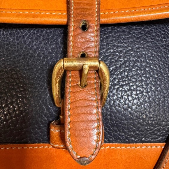 VTG Dooney & Bourke All-Weather Leather Square Surrey Crossbody Navy Brown Bag - Picture 9 of 16